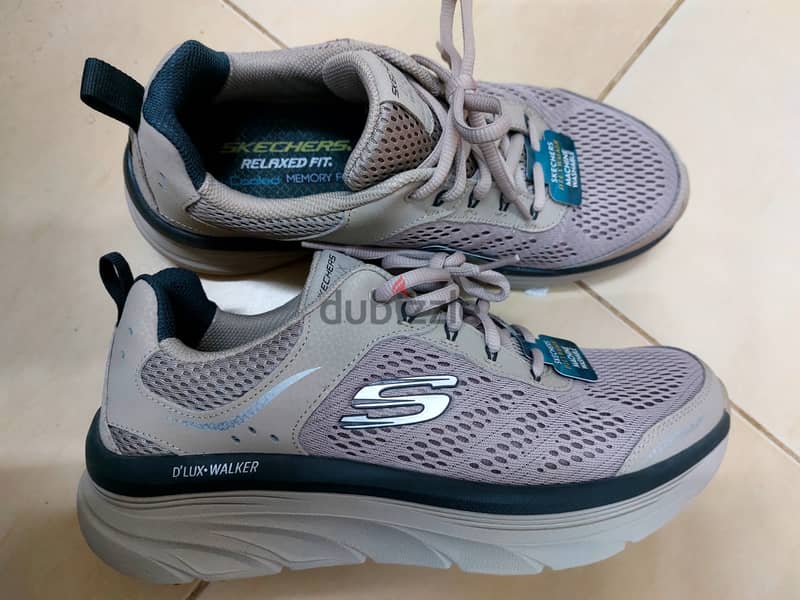 Skechers D'LUX WALKER, Air Cooled, Memory Foam, NEW, ORIGINAL, size 44 0