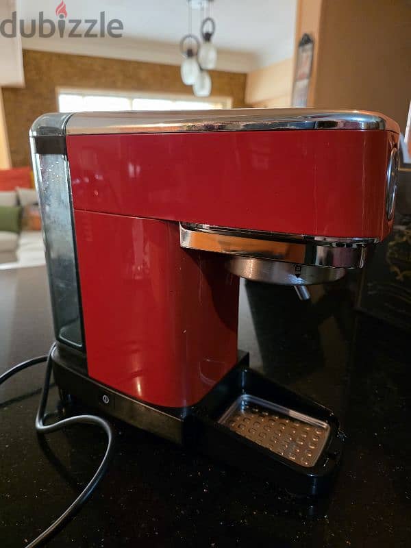 Ariete Coffee Maker 1381.1. 1 L capacity, 15 bar, 1300W, Red 2