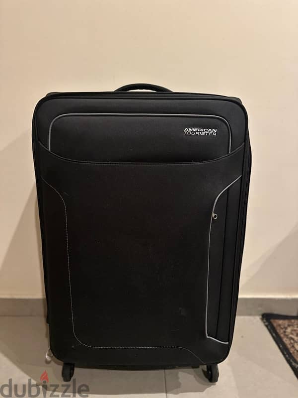 American Tourister Large Luggage Bag (80 cm) used only one time 1