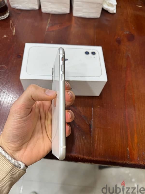 iPhone 11 - 128GB 2