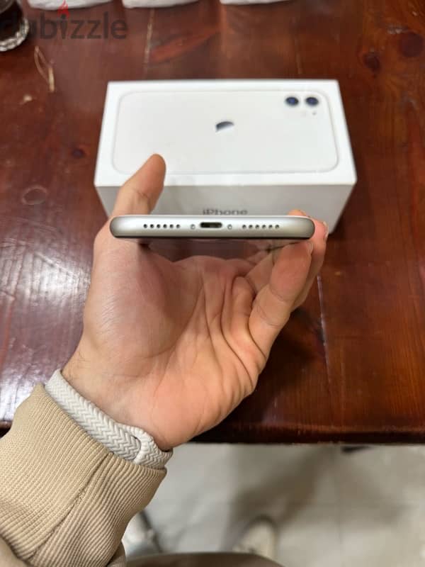 iPhone 11 - 128GB 5