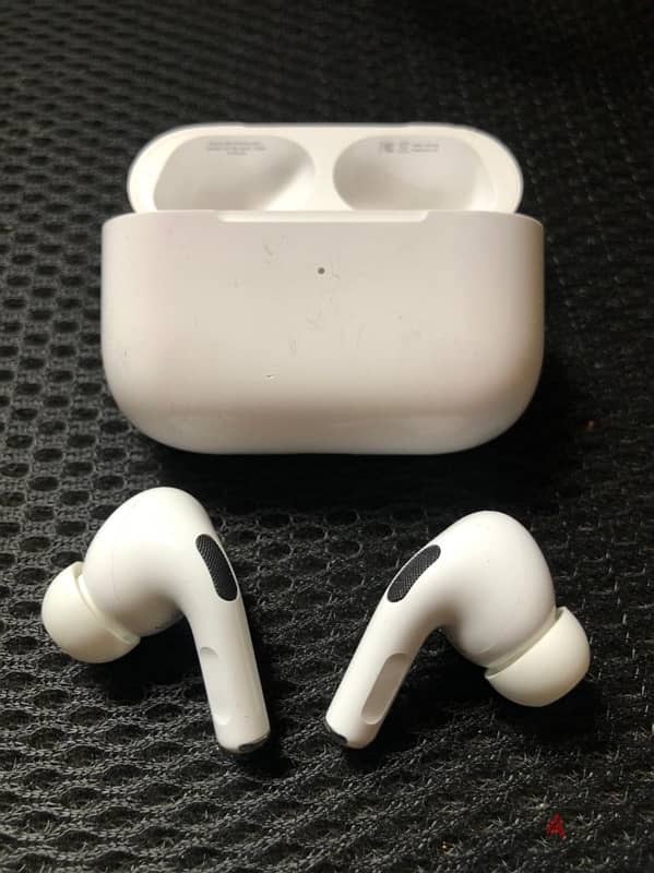 Original apple airpods pro 1