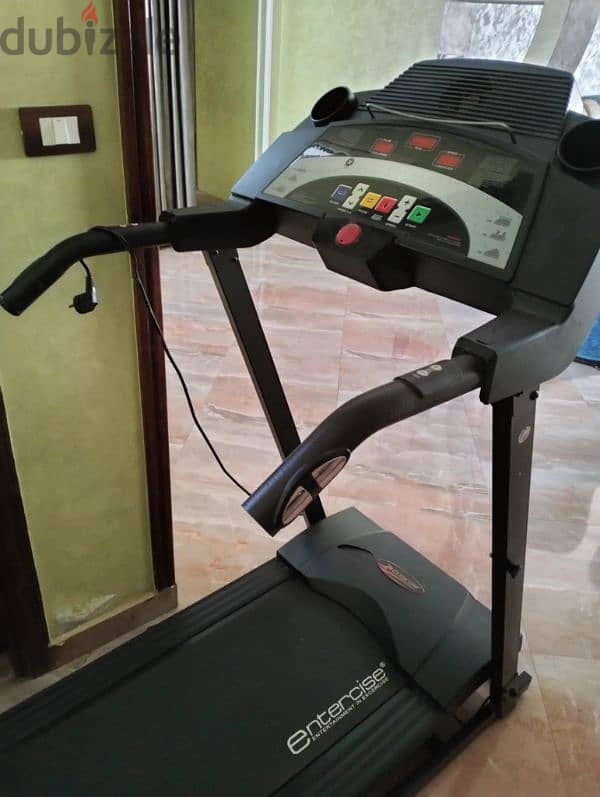 Entercise Treadmill 0