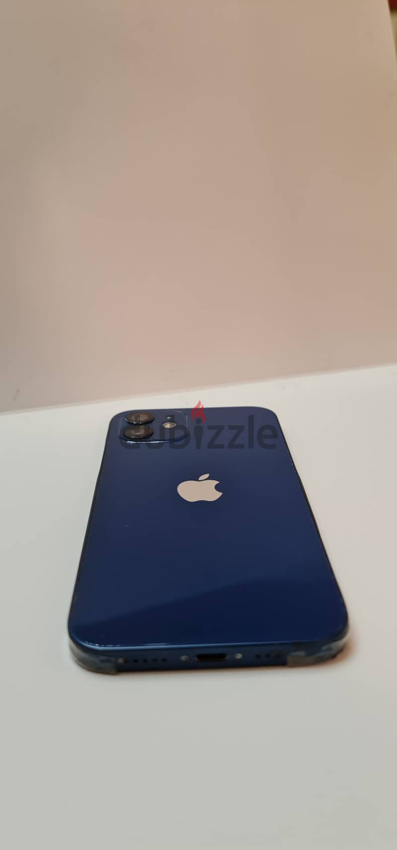 iPhone 12 - 128 GB - Blue 3