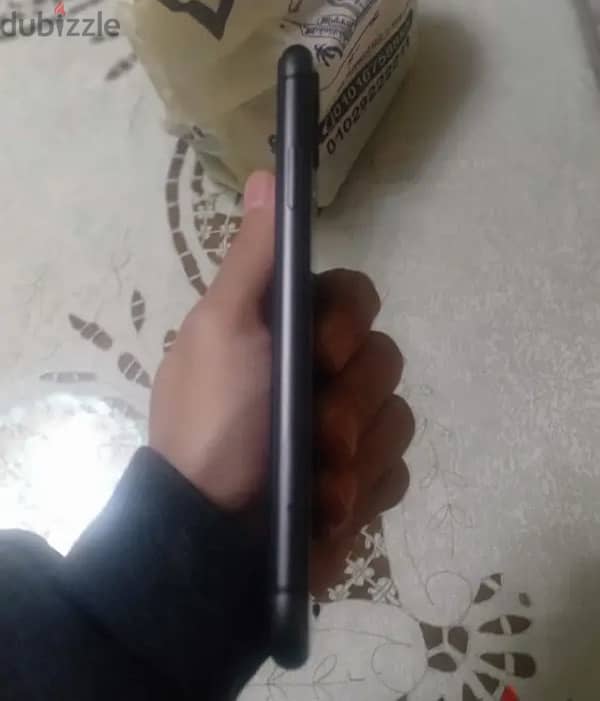 IPhone 11 Black 1