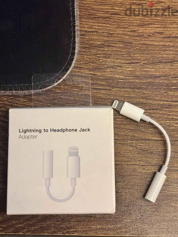 Apple Lightning to 3.5 mm Headphone Jack Adapter 0