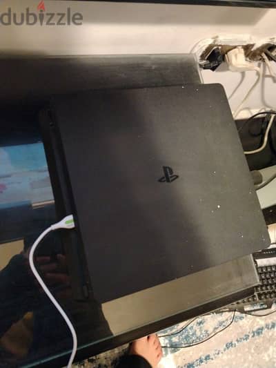 Ps4 used not bad condition