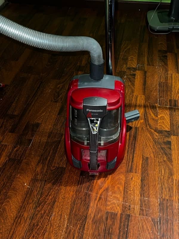 Panasonic Vacuum Cleaner مكنسة باناسونك 2