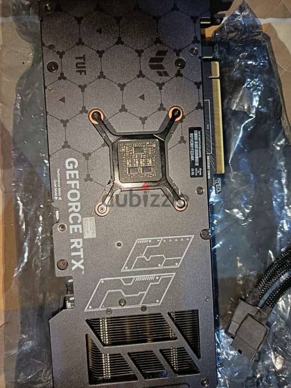 ASUS TUF Gaming GeForce RTX 4070 SUPER 12GB GDDR6X OC Edition 1