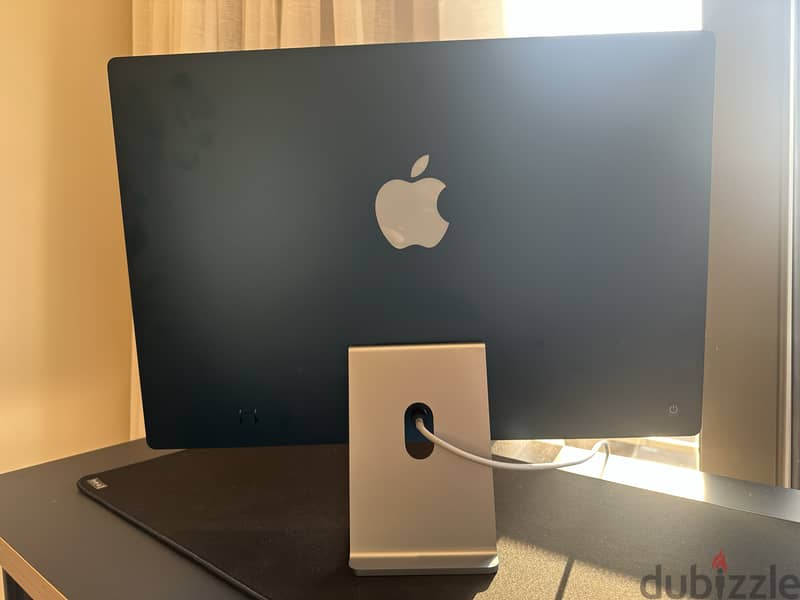 iMac 24” (موديل 2021موديل ) أزرق - 8أزرق - GB RAM، 256GB SSD - شبه جدي 5