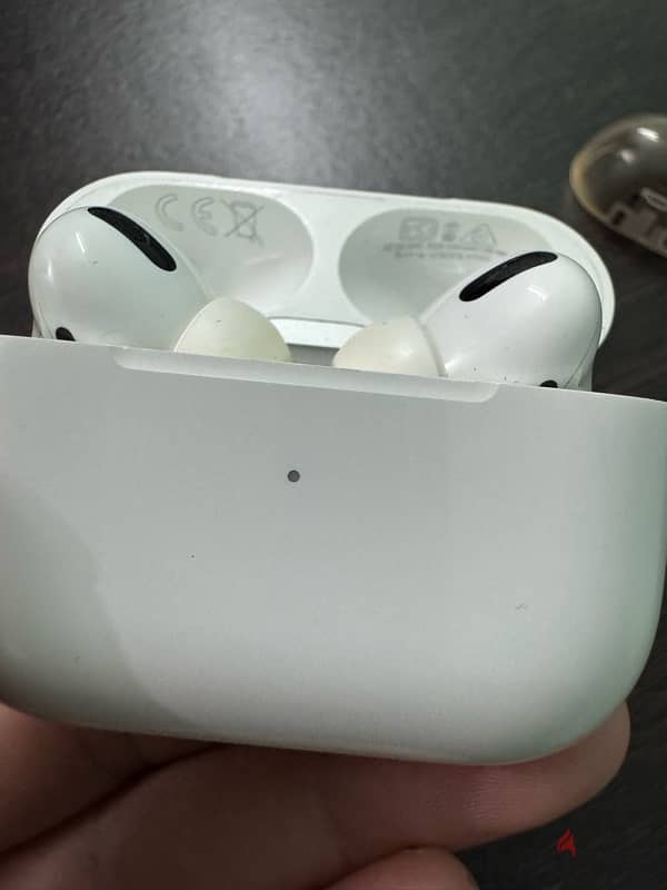 AirPods Pro (MagSafe ) 2