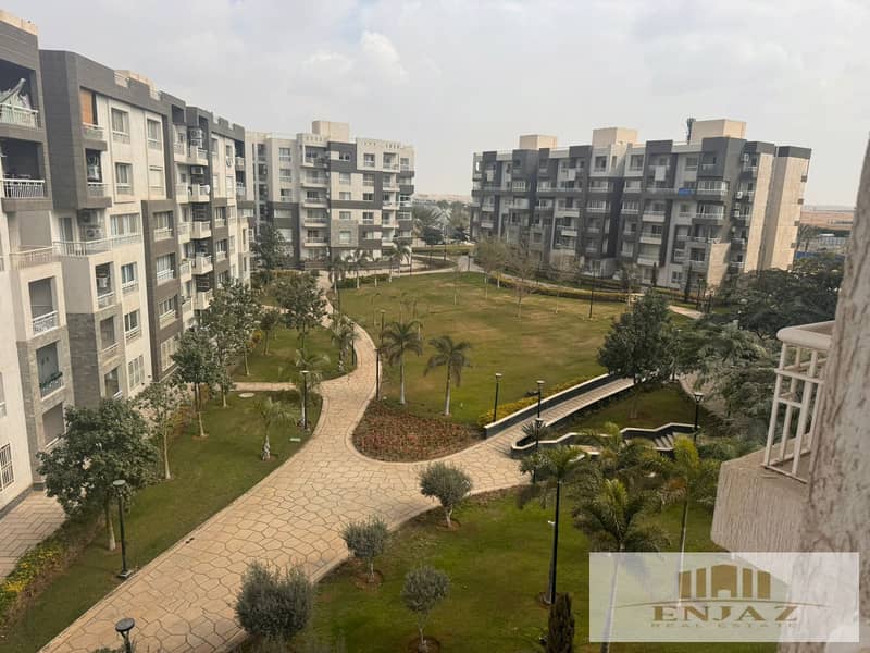 Apartment for sale in the most beautiful location in Madinaty, steps from the Suez Road, 200 m, wide garden view , immediate receipt. 0