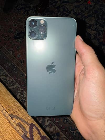 Iphone 11 pro max used with box