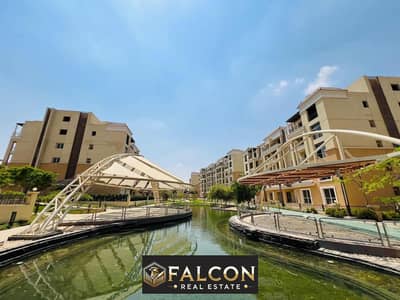 Seize the opportunity and own your apartment in the heart of New Cairo (Sarai Compound) on Suez Direct Road, with a panoramic view of Central Park, wi