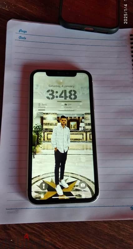 Iphone 11 white with box 2