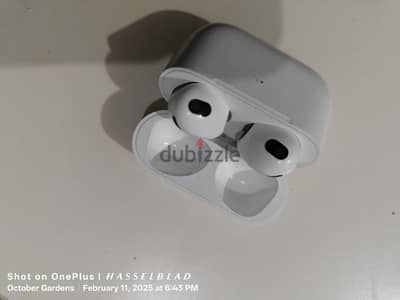 Apple AirPods (3rd generation) with MagSafe Charging Case White