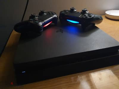 ps4 slim,1tb,2controllers