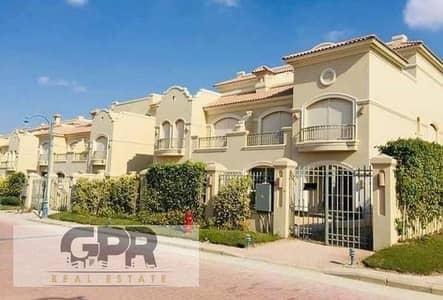 Classic town villa 275m ready to move with installments in La Vista Sherouk