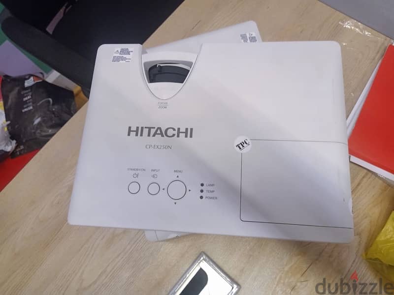 بروجكتور هيتاشي Projector HITACHI CEX250N 1