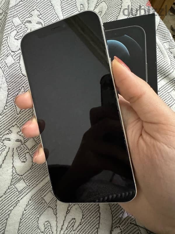 iphone 12 pro حاله ممتازه من كوريا 2