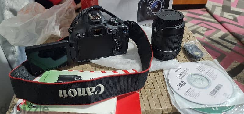 canon 700D camera 2