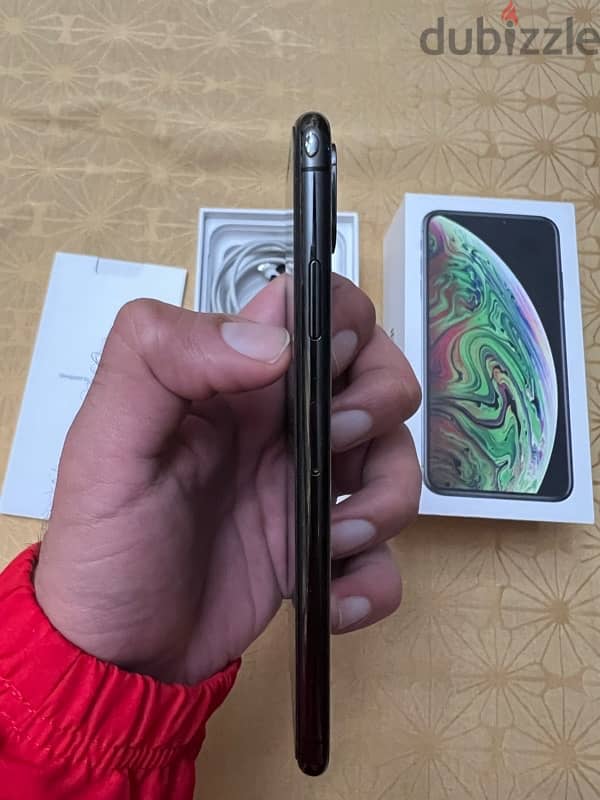 iPhone XS Max - 256GB – أسود 4