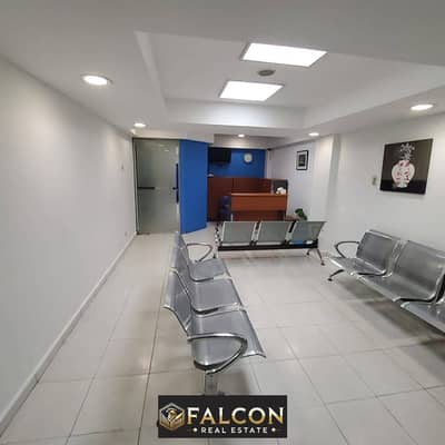 For sale, a fully finished clinic with air conditioners in Terrace Mall, Sheikh Zayed, 62 meters, next to Nile University, Terrace Sheikh Zayed