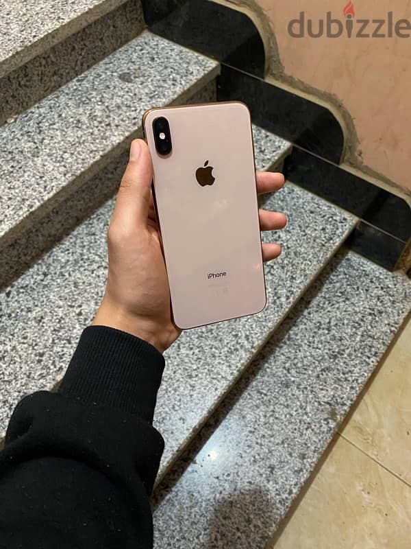 iPhone XS Max 0