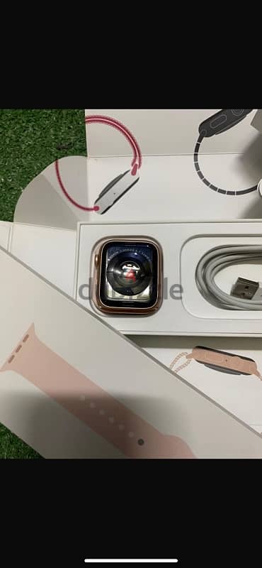 apple watch series 5 44mm 2