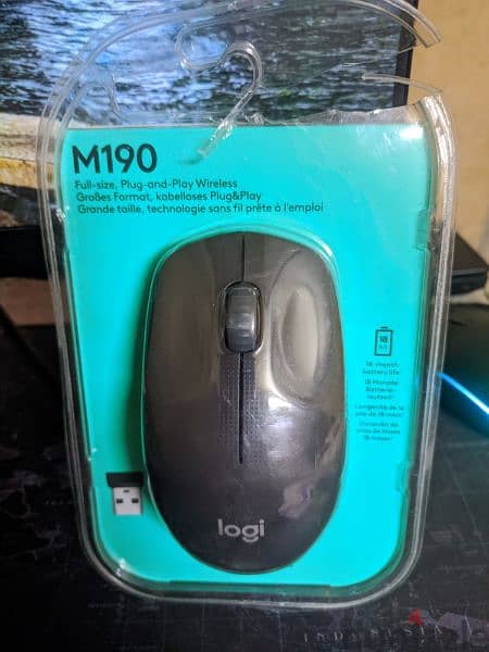 Logitech m190 wireless mouse 1