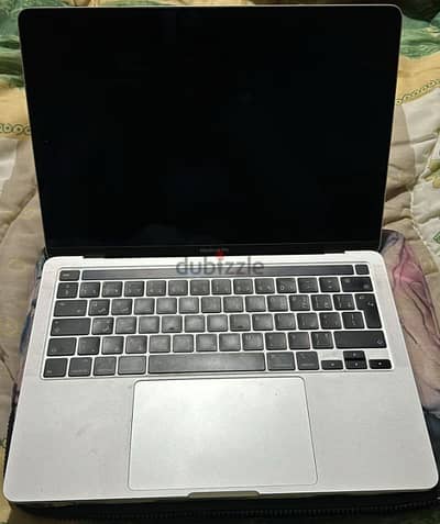 macbook pro 13"