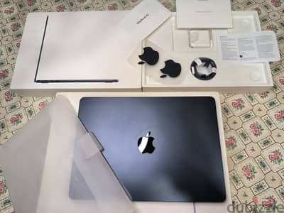 MacBook air M2 100% 0 C. C 11 Months Apple warranty OPEN BOX