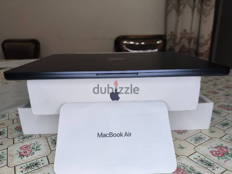 MacBook air M2 100% 0 C. C 11 Months Apple warranty OPEN BOX 3