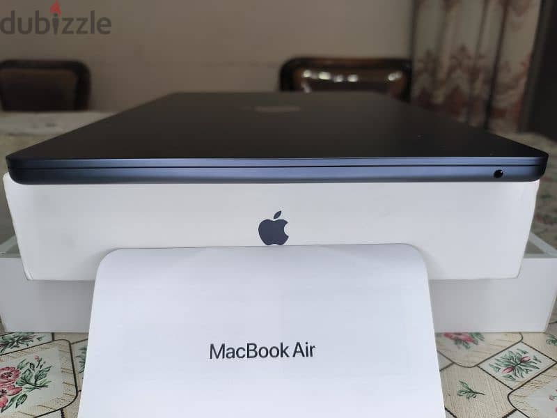 MacBook air M2 100% 0 C. C 11 Months Apple warranty OPEN BOX 4