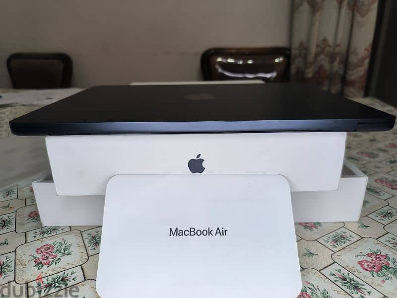 MacBook air M2 100% 0 C. C 11 Months Apple warranty OPEN BOX 6