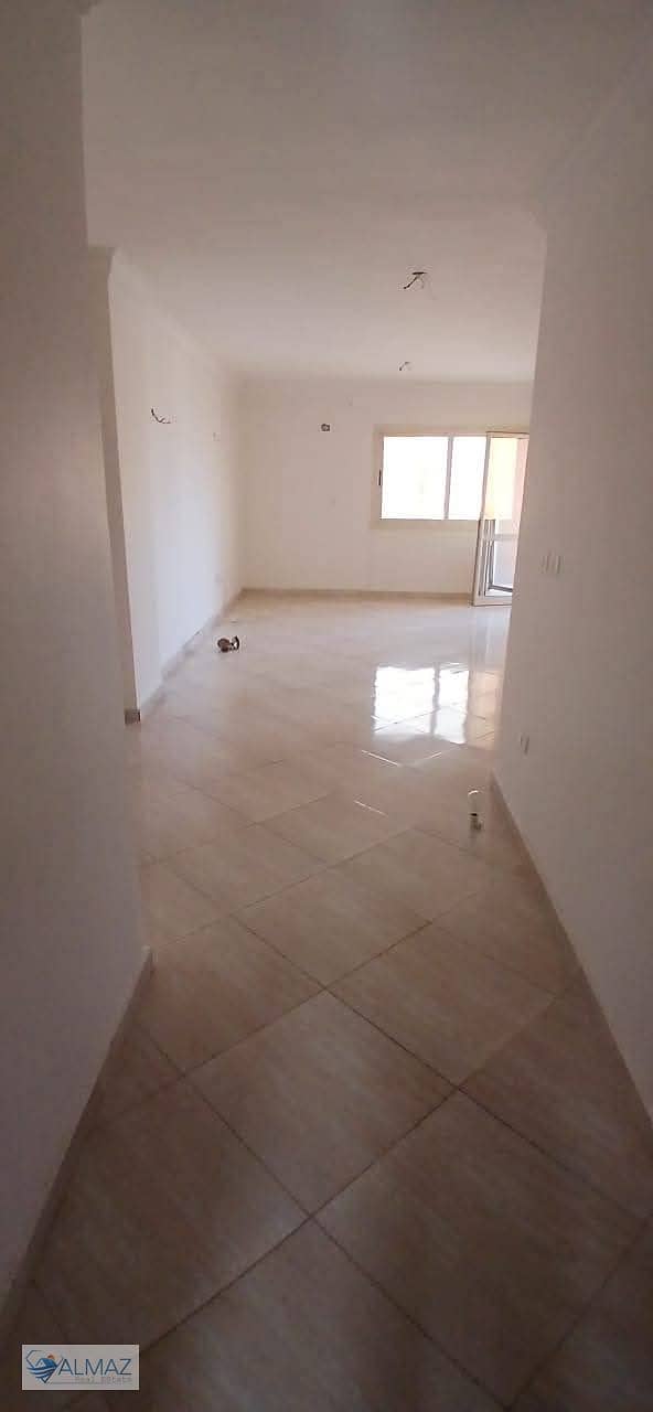 Apartment for rent, super luxurious finishing in Dar Misr Al-Qronfol in the First Settlement 0