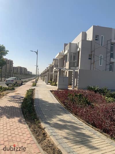 Twin House for sale 400m New Captil (Al- Maqsed ) Open view