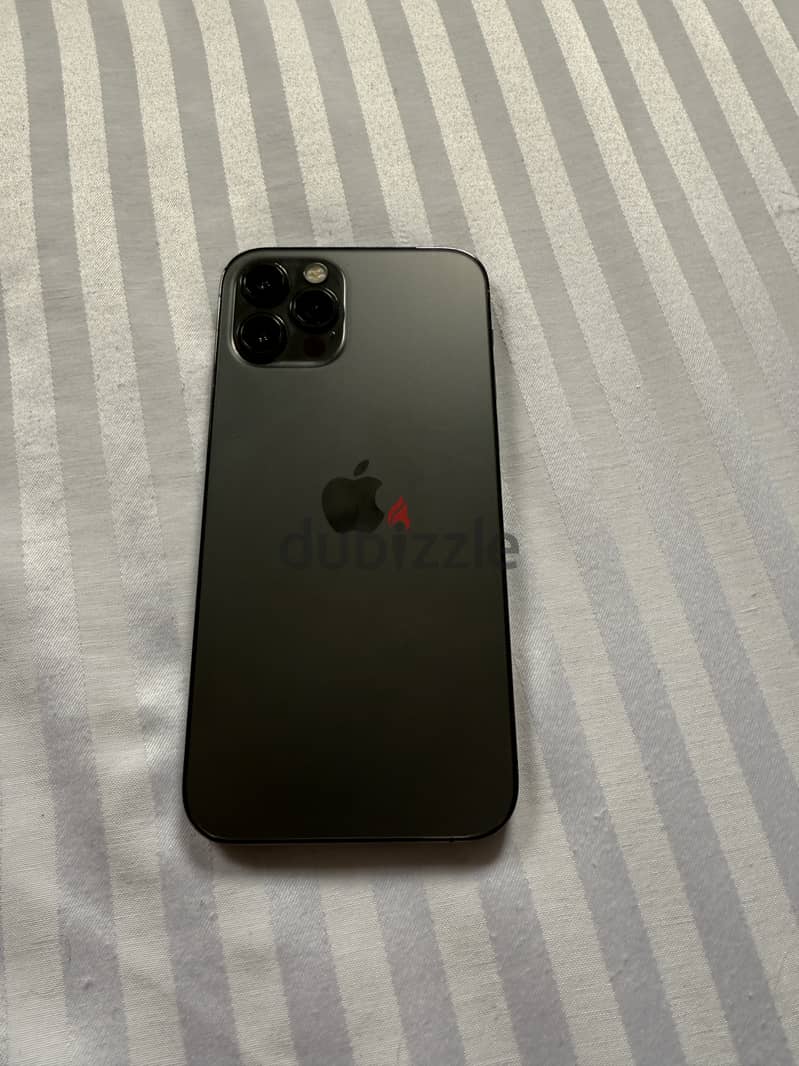 Iphone 12 pro ايفون ١٢ برو 1