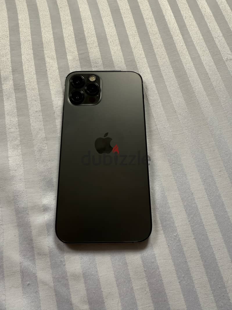 Iphone 12 pro ايفون ١٢ برو 2