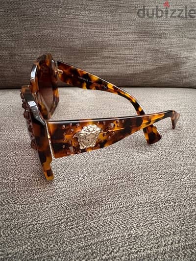 Versace Butterfly Sunglasses for Ladies new and in Original Box