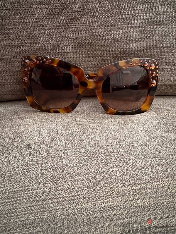 Versace Butterfly Sunglasses for Ladies new and in Original Box 1