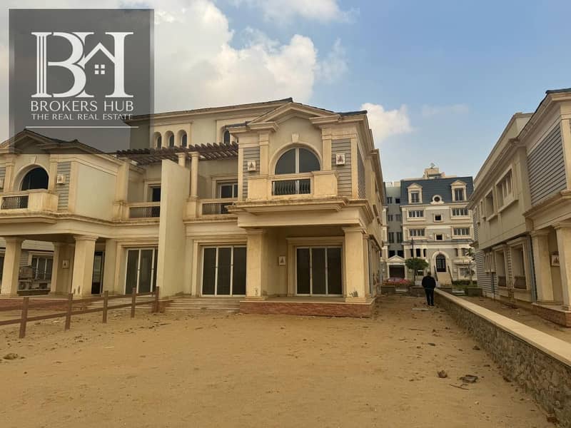 Immediate receipt Twin house for sale Mountain View Hyde Park - New Cairo 0