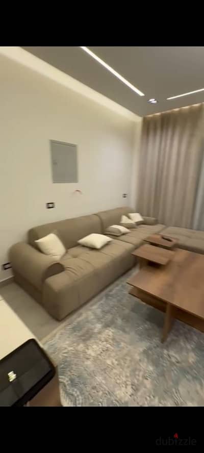 Apartment For Sale With Installment 84 Sqm With Kitchen In Prime Location Privado