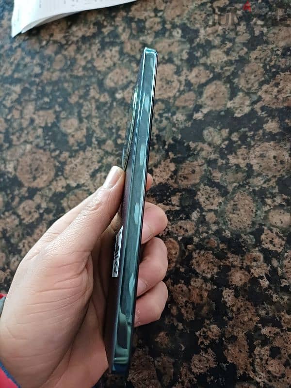 OPPO Reno 12F 4