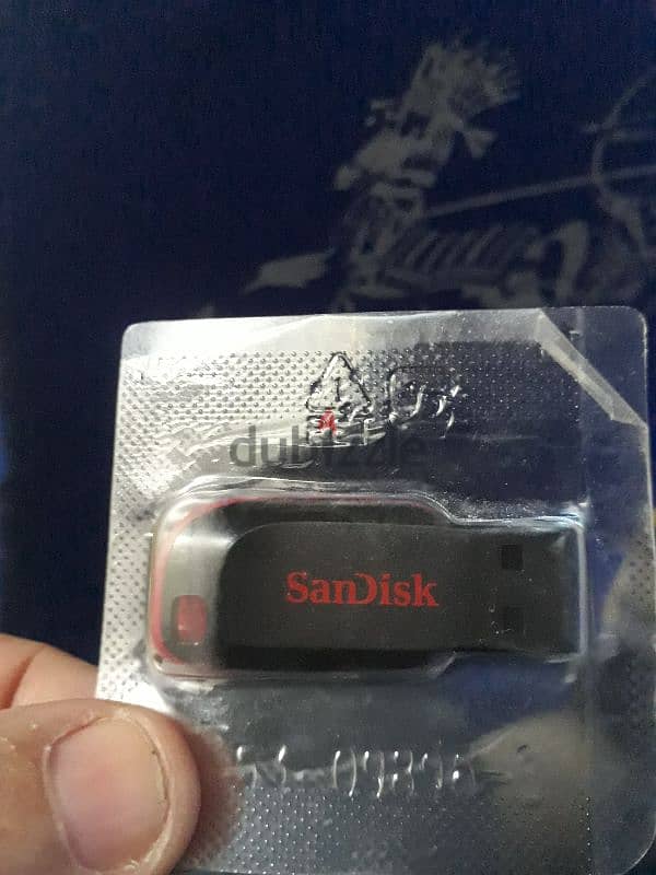 فلاشه sandisk 1