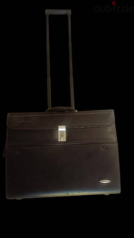 شنطة جلد اوريجنال pierre cardin pilot bag 0