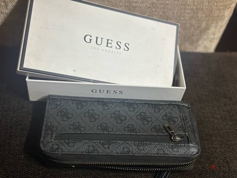 Guess wallet 1