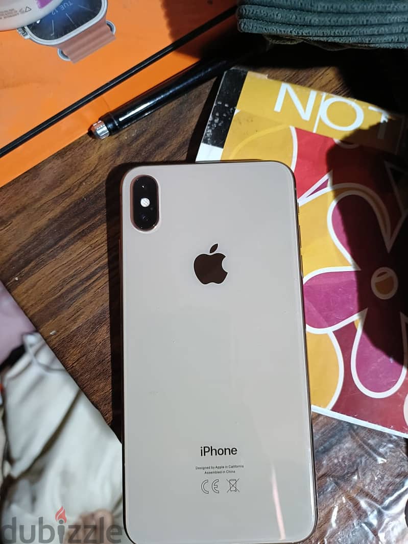 iPhone XS Max وتر بروف متفتحش معاه الكارتونه والوصله الاصليه والجراب 2