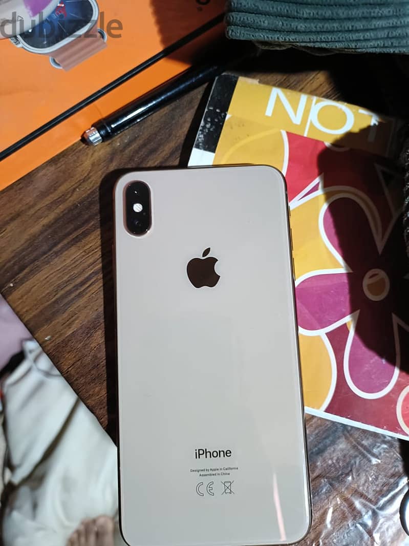 iPhone XS Max وتر بروف متفتحش معاه الكارتونه والوصله الاصليه والجراب 4