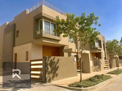 Townhouse for sale 190m in Palm Hills New Cairo prime location